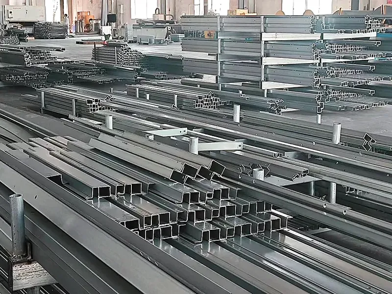 Galvanized steel profiles and structural parts at the partner factory (2)